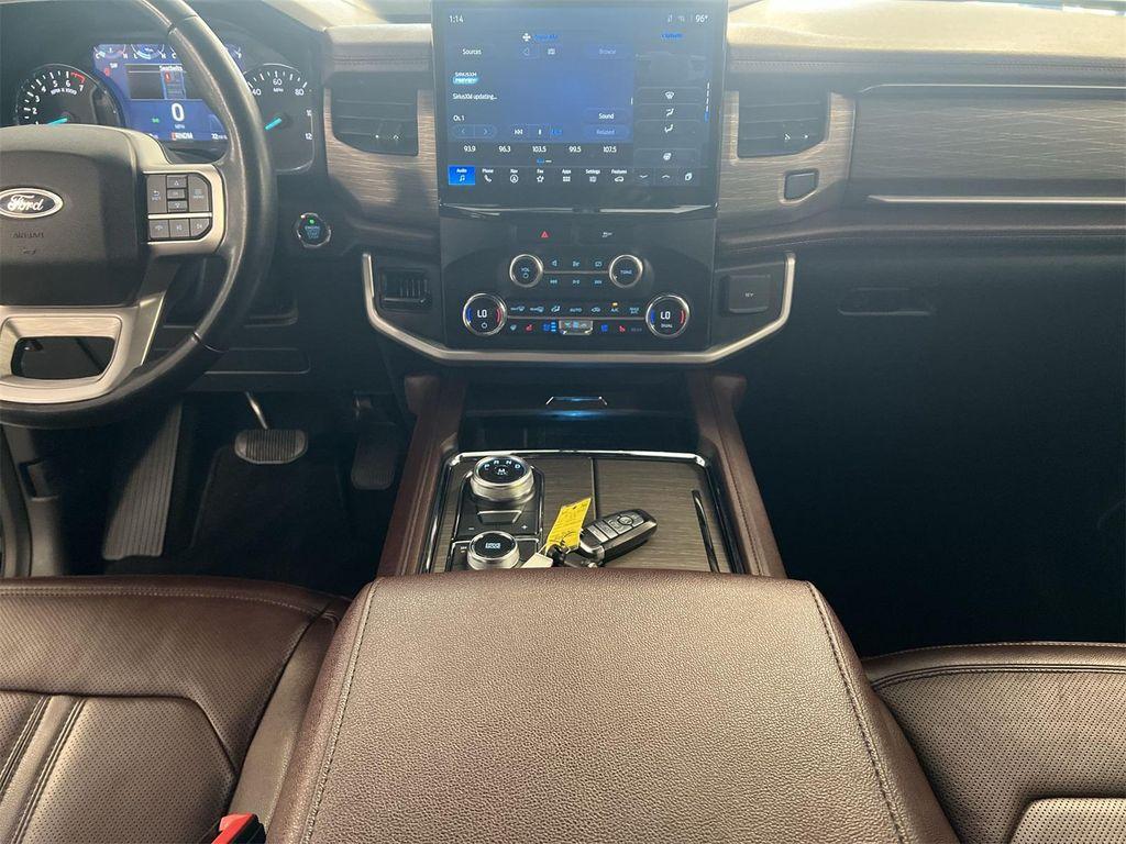 used 2023 Ford Expedition car, priced at $43,581