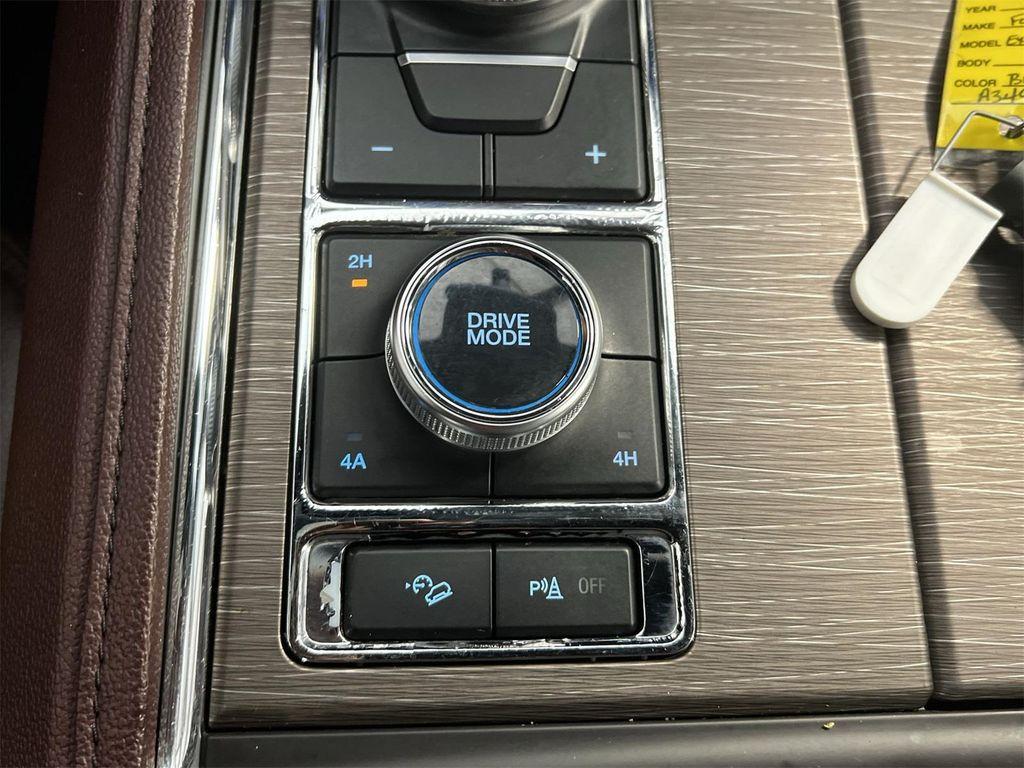used 2023 Ford Expedition car, priced at $43,581