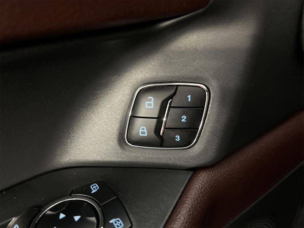 used 2023 Ford Expedition car, priced at $43,581