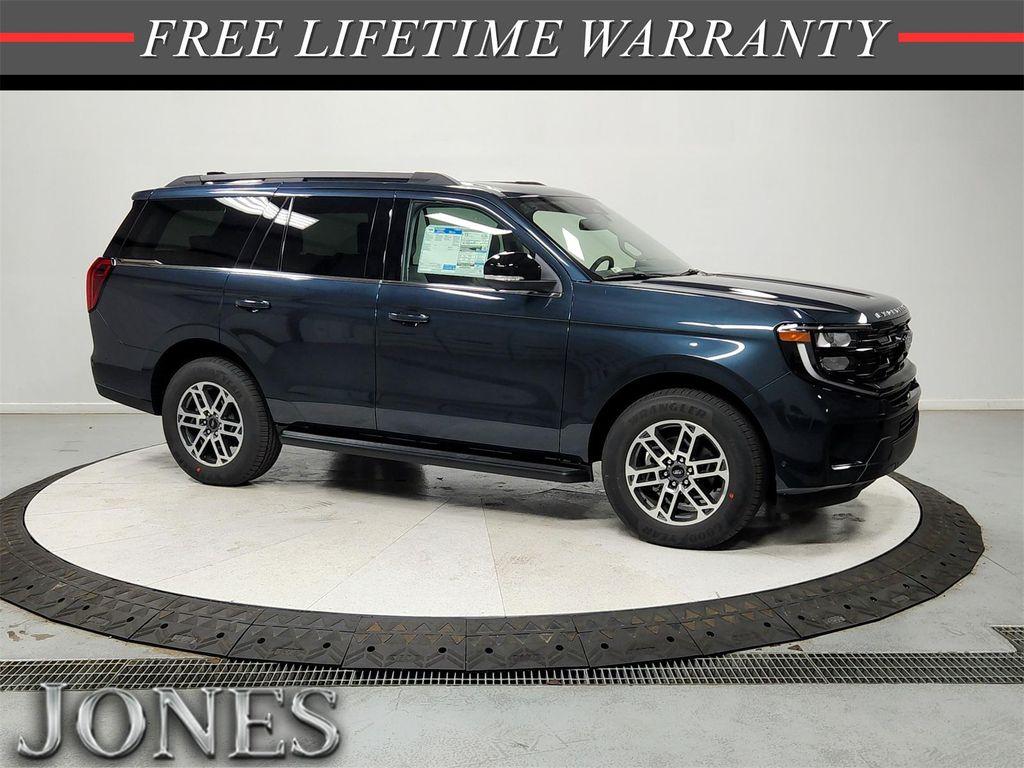new 2025 Ford Expedition car, priced at $66,107