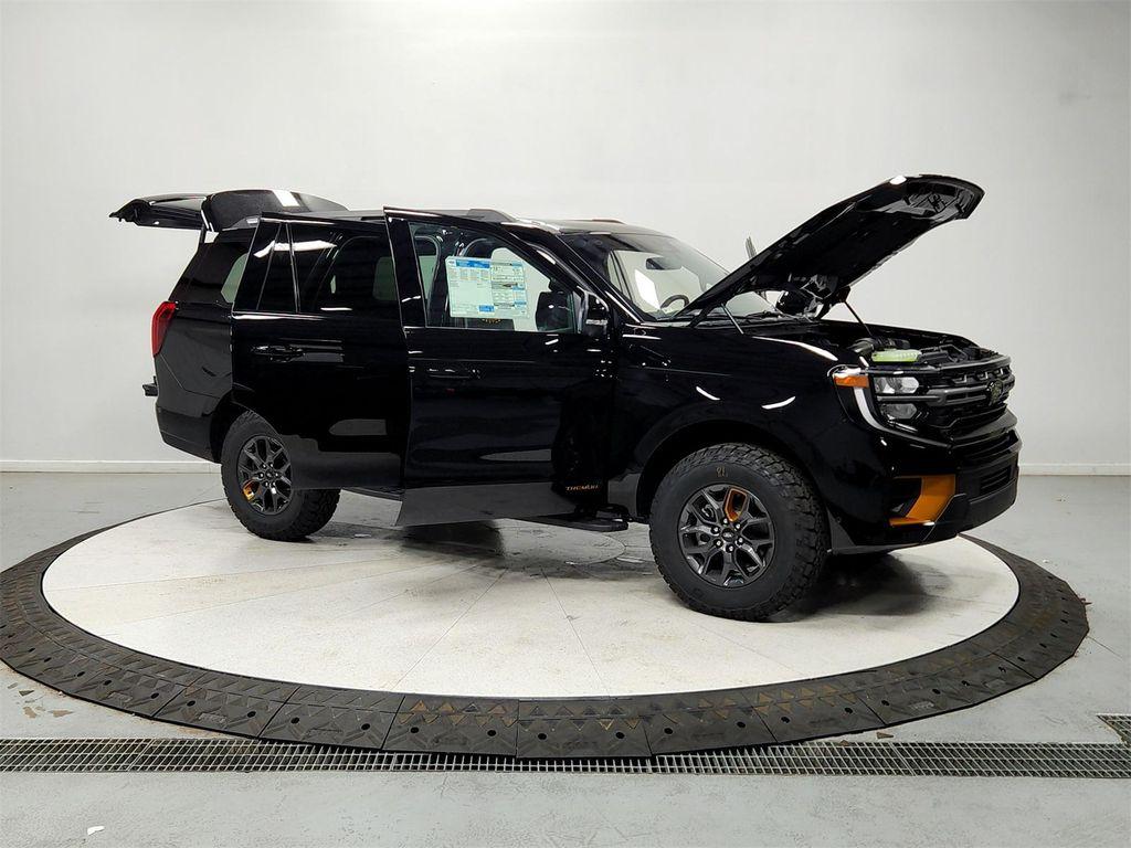 new 2025 Ford Expedition car, priced at $79,963