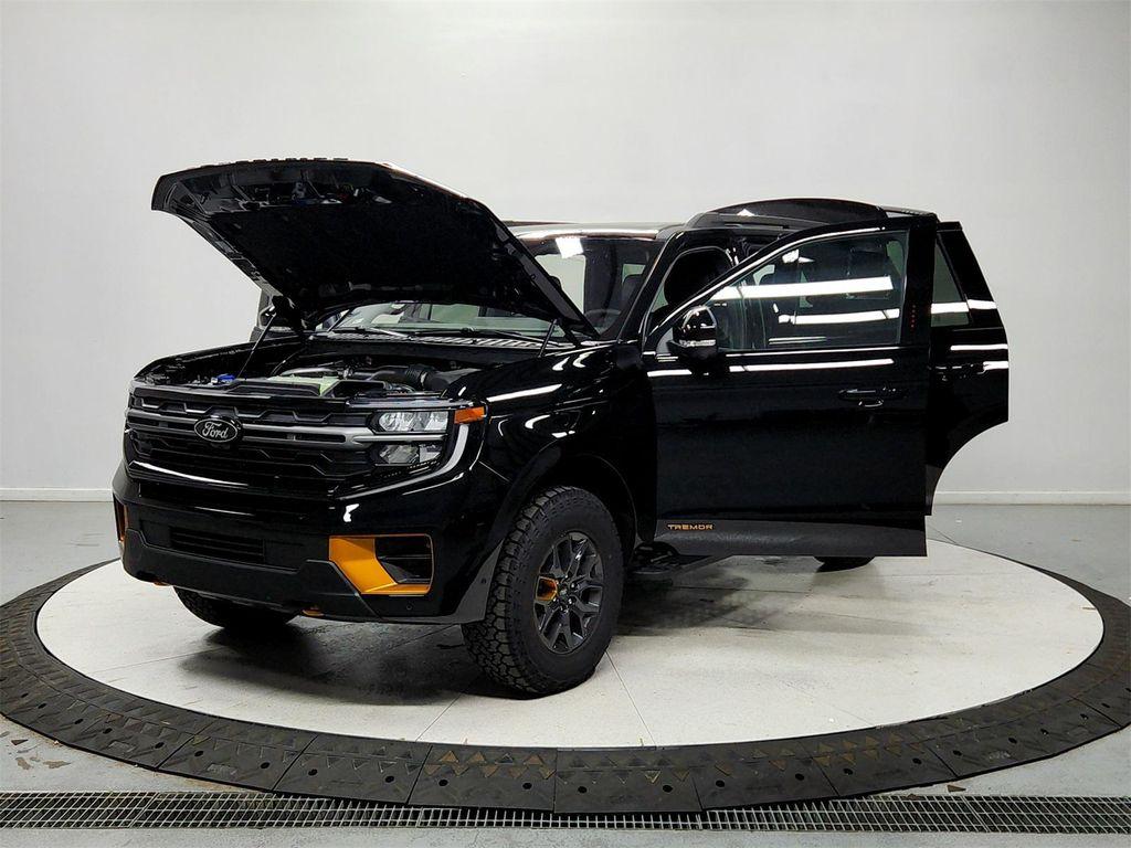 new 2025 Ford Expedition car, priced at $79,963