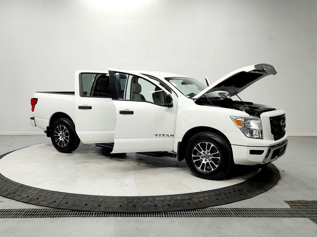 used 2023 Nissan Titan car, priced at $27,189