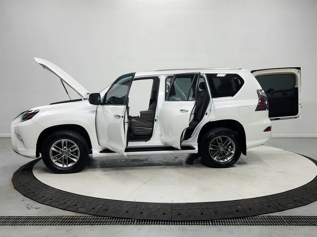 used 2022 Lexus GX 460 car, priced at $45,855