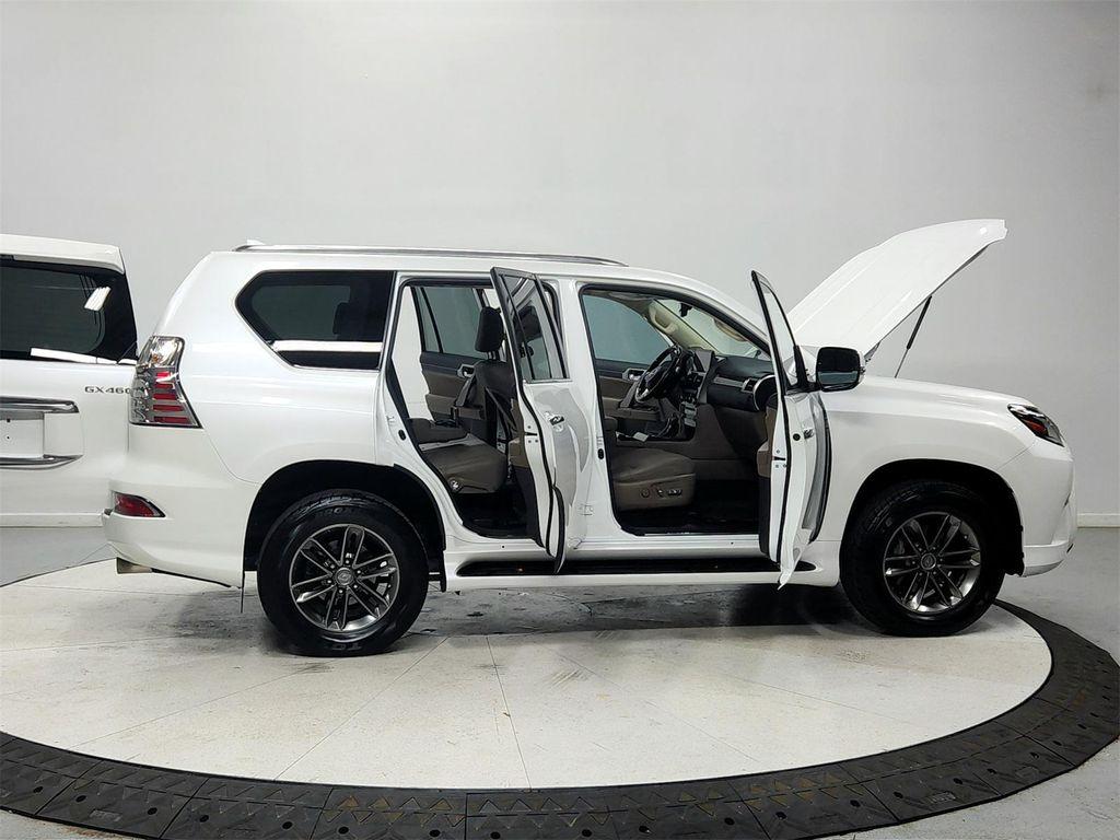 used 2022 Lexus GX 460 car, priced at $45,855