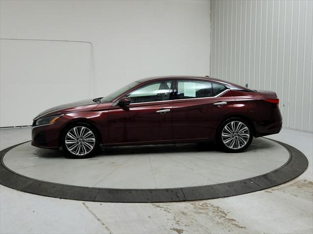used 2023 Nissan Altima car, priced at $23,606