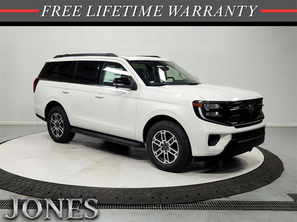 new 2025 Ford Expedition car, priced at $66,578