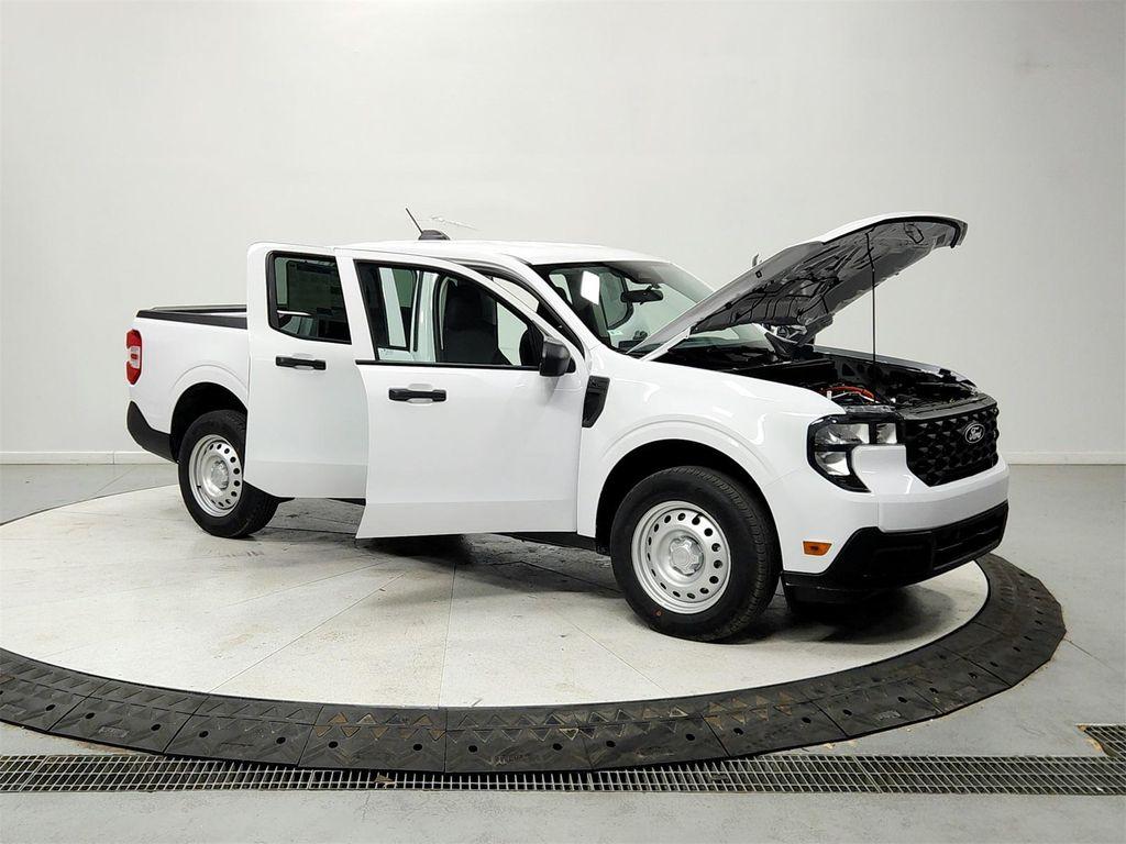 new 2025 Ford Maverick car, priced at $28,457