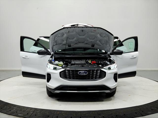 new 2025 Ford Escape car, priced at $27,898