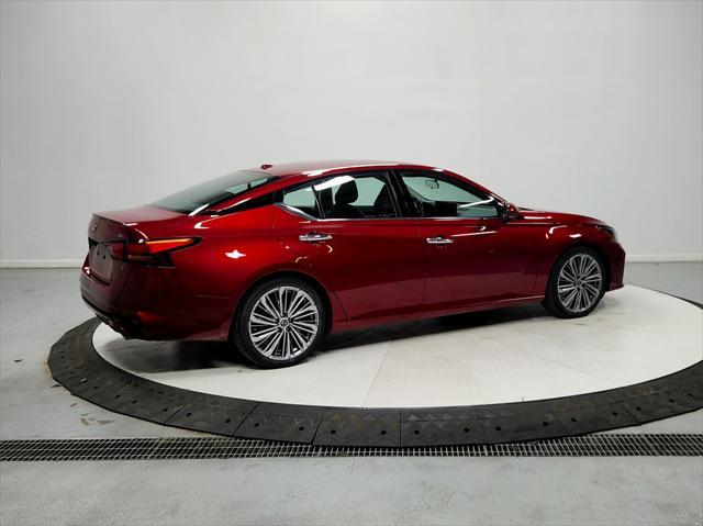 used 2023 Nissan Altima car, priced at $23,930