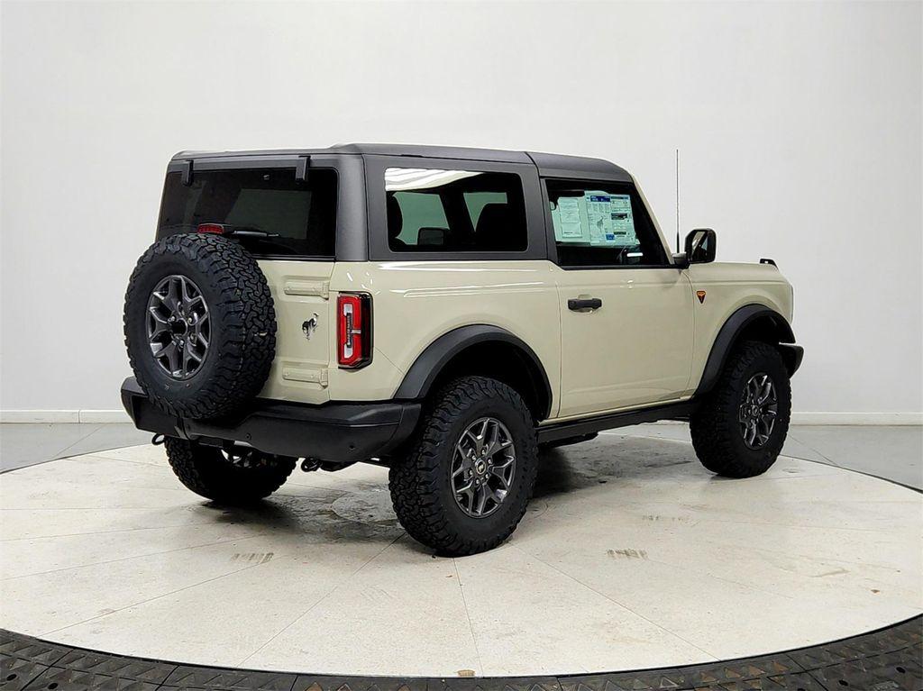 new 2025 Ford Bronco car, priced at $52,362