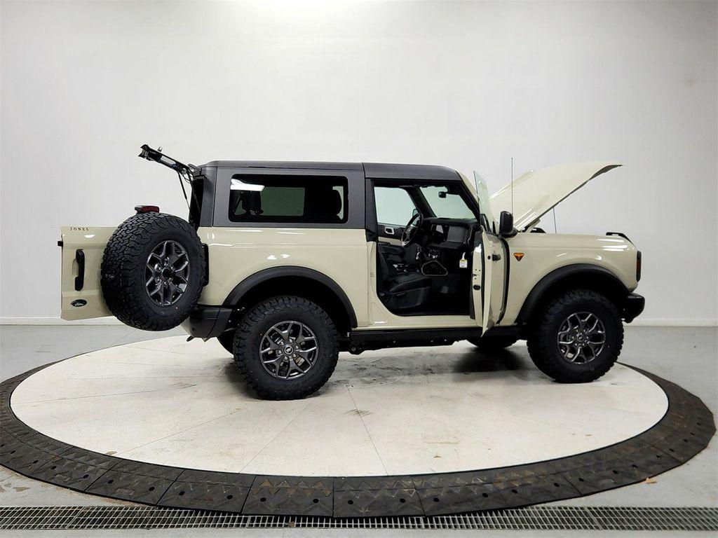 new 2025 Ford Bronco car, priced at $52,362