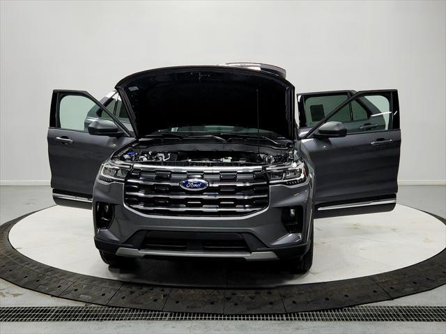 new 2025 Ford Explorer car, priced at $41,121