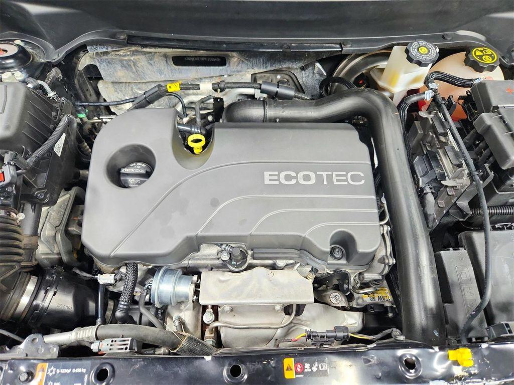 used 2022 Chevrolet Equinox car, priced at $19,115