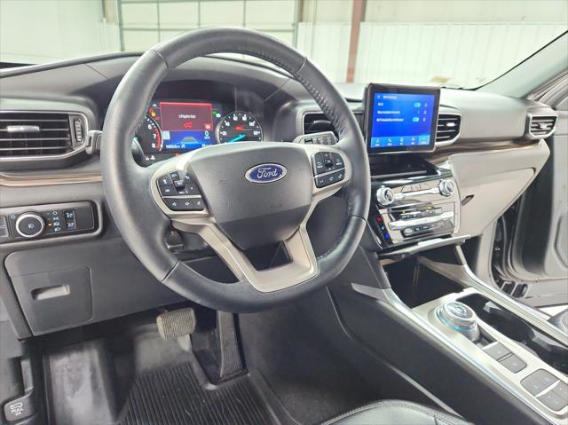 used 2024 Ford Explorer car, priced at $37,628