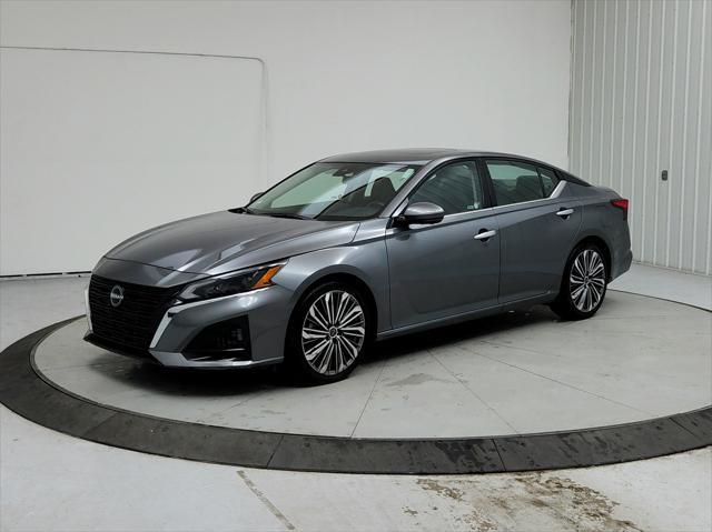 used 2023 Nissan Altima car, priced at $24,434