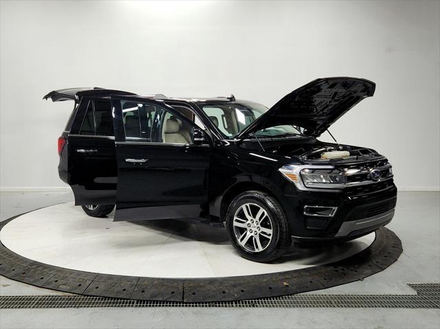 used 2024 Ford Expedition car, priced at $59,373