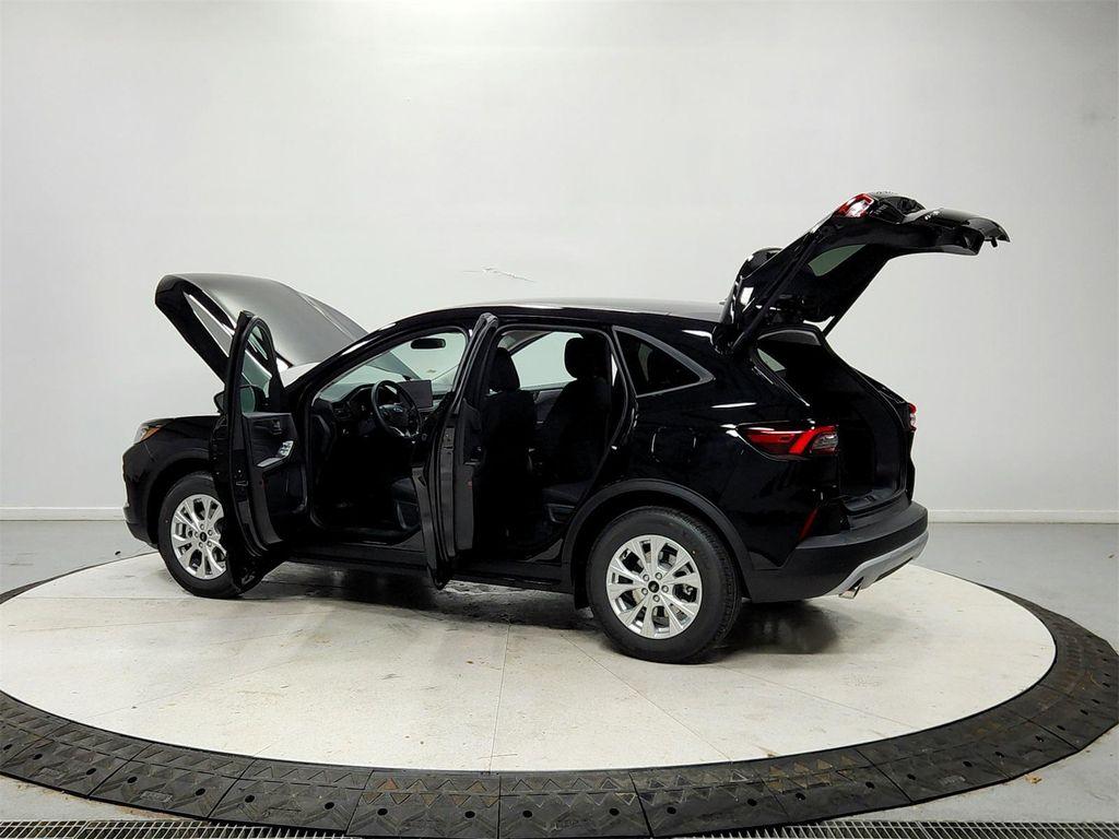 new 2026 Ford Escape car, priced at $29,947