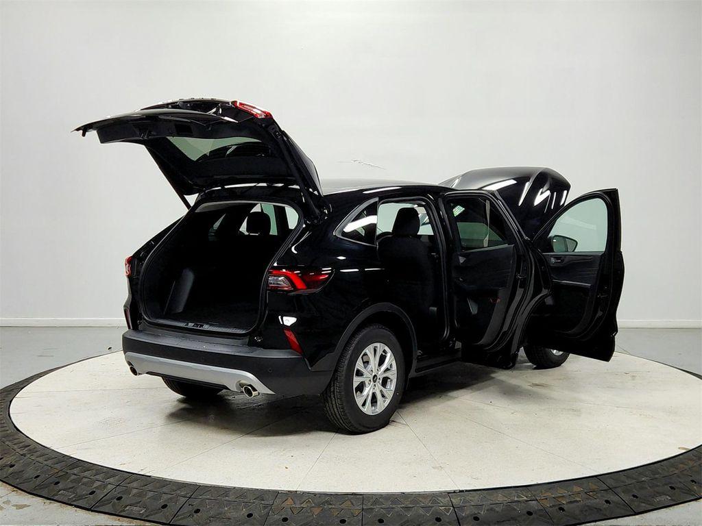 new 2026 Ford Escape car, priced at $29,947