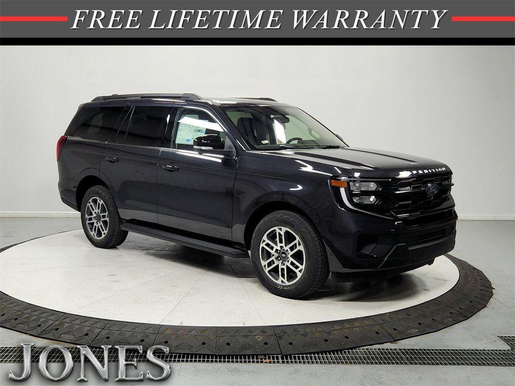new 2025 Ford Expedition car, priced at $68,990