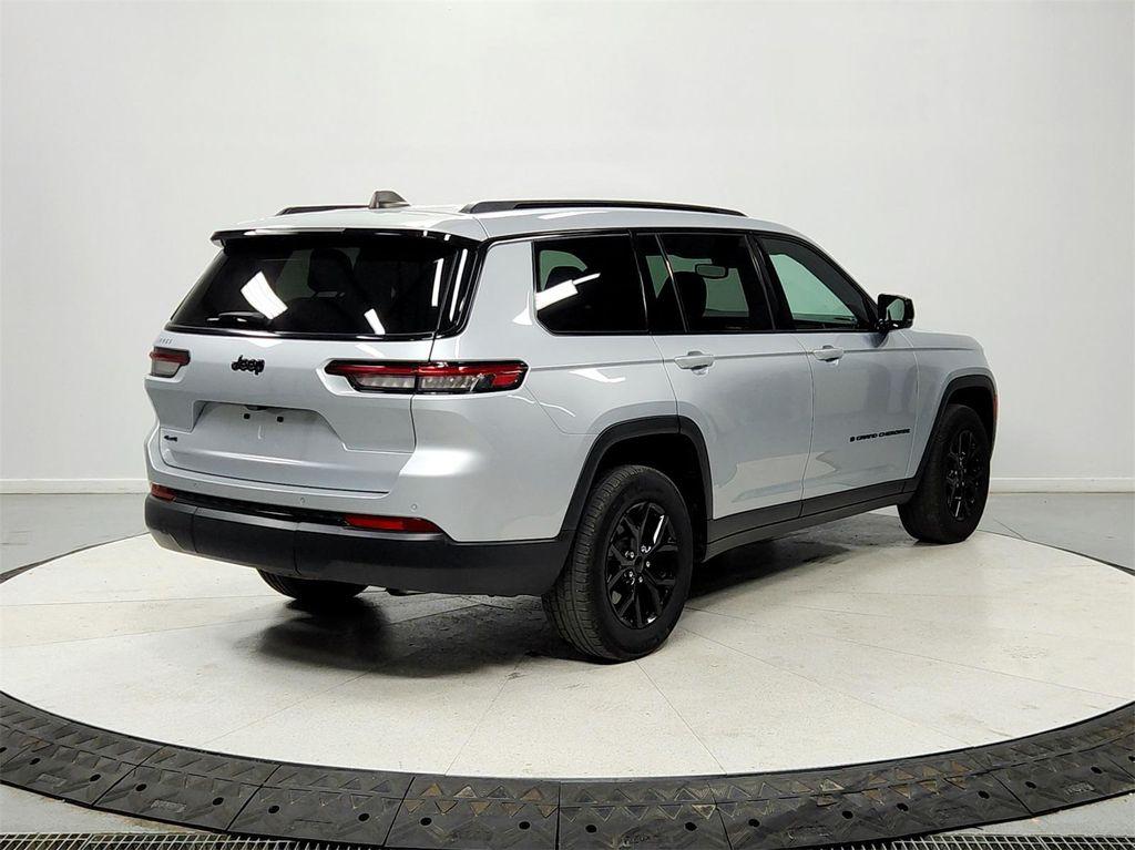 used 2024 Jeep Grand Cherokee L car, priced at $28,381