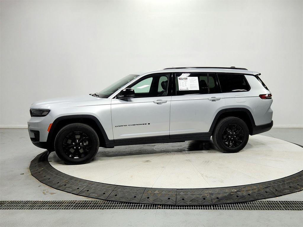 used 2024 Jeep Grand Cherokee L car, priced at $28,381