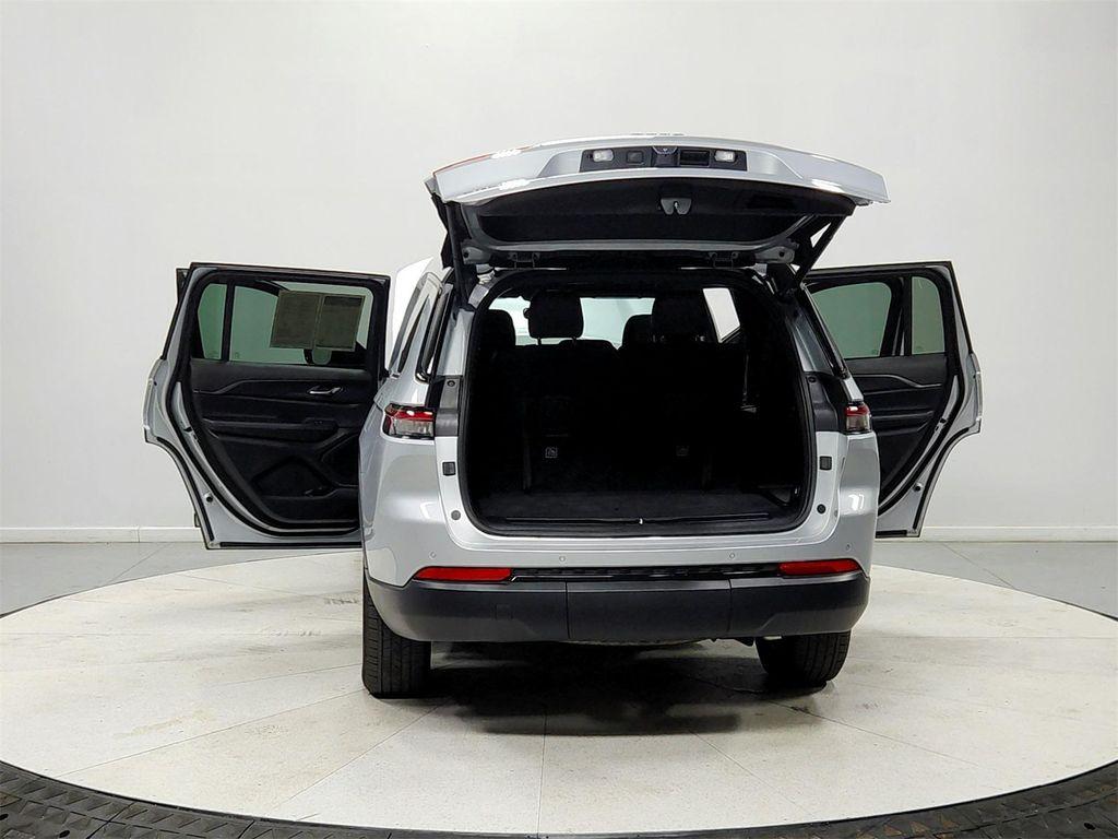 used 2024 Jeep Grand Cherokee L car, priced at $28,381