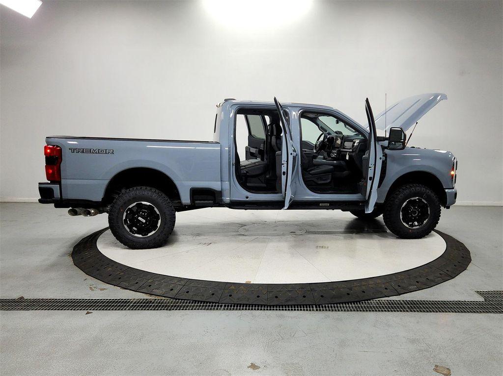 new 2025 Ford F-250 car, priced at $86,514