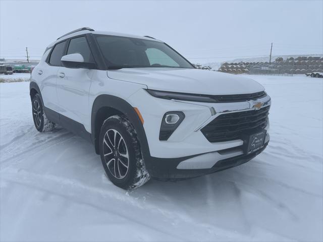 new 2025 Chevrolet TrailBlazer car, priced at $32,750