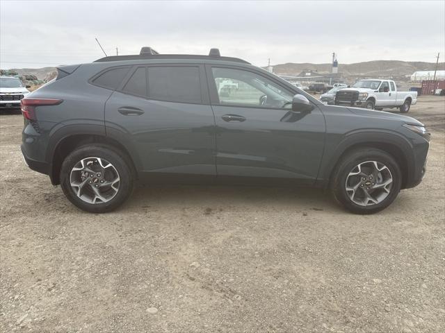 new 2025 Chevrolet Trax car, priced at $26,210