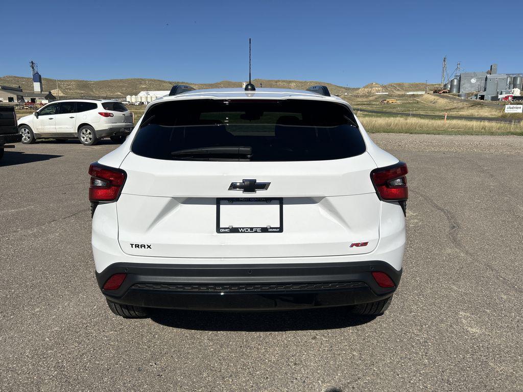 new 2025 Chevrolet Trax car, priced at $26,065