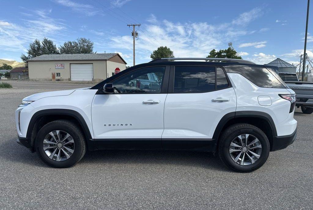 new 2025 Chevrolet Equinox car, priced at $32,830