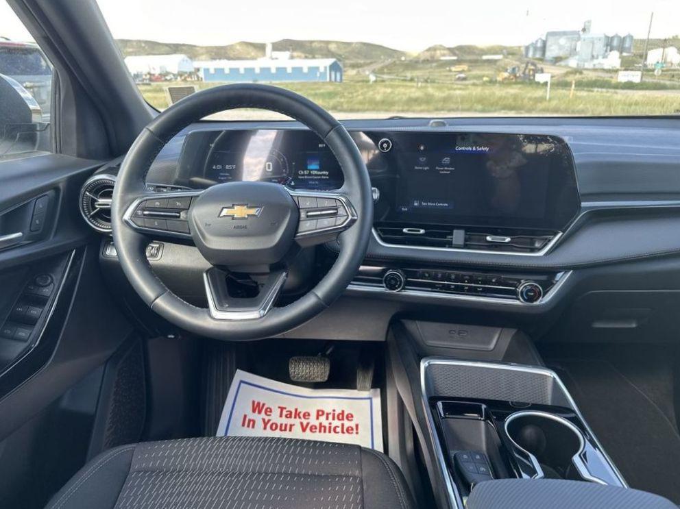 new 2025 Chevrolet Equinox car, priced at $32,830
