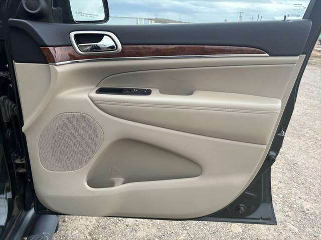 used 2011 Jeep Grand Cherokee car, priced at $9,500