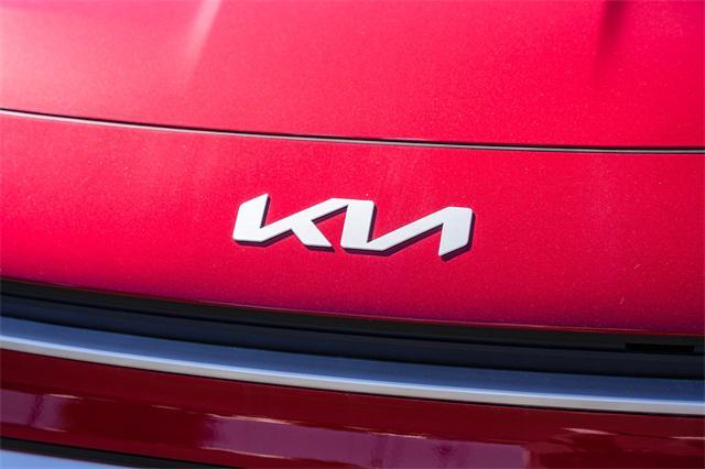 new 2024 Kia Niro car, priced at $30,178