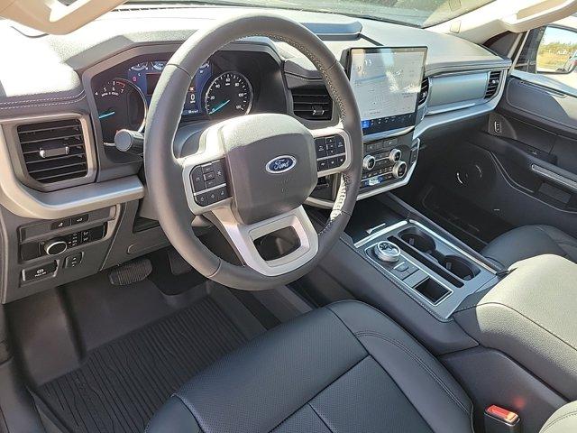 new 2024 Ford Expedition car, priced at $59,558