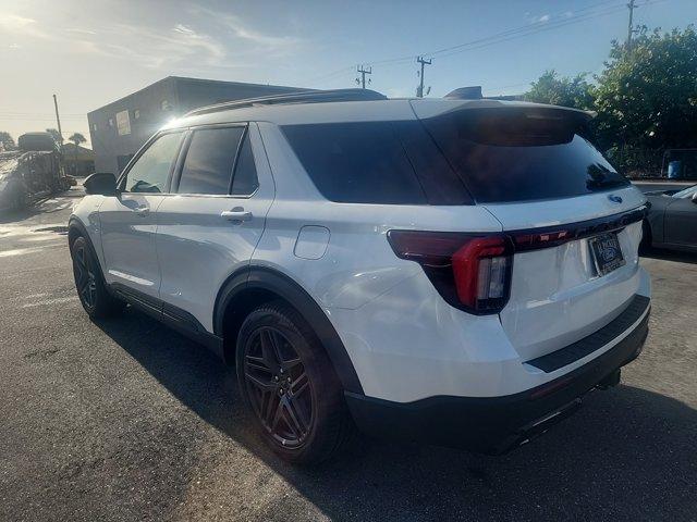 new 2025 Ford Explorer car, priced at $45,854