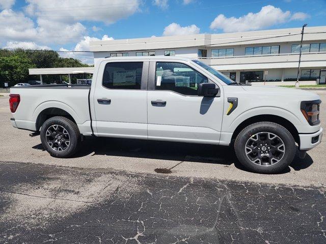 new 2024 Ford F-150 car, priced at $43,385