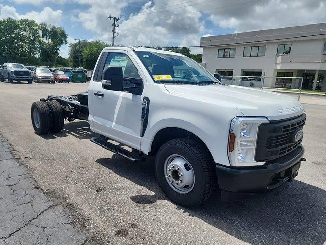 new 2024 Ford F-350 car, priced at $53,175