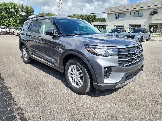 new 2025 Ford Explorer car, priced at $40,298