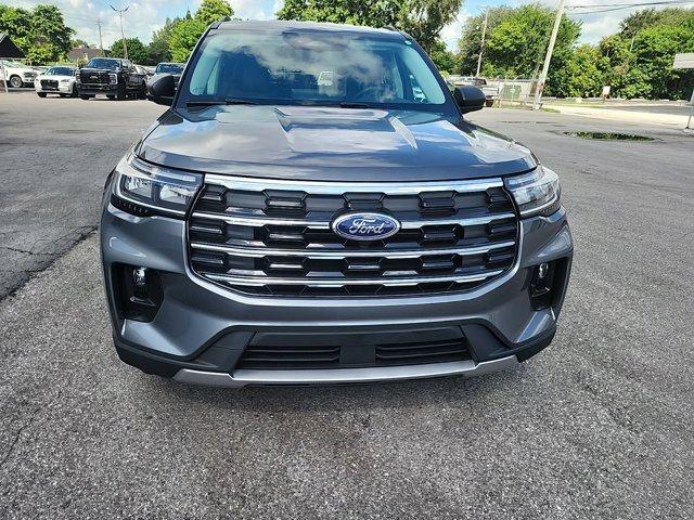 new 2025 Ford Explorer car, priced at $40,298