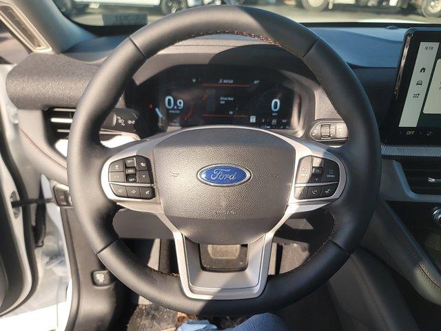 used 2025 Ford Explorer car