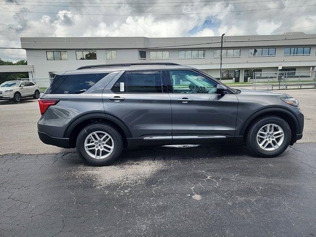 new 2025 Ford Explorer car, priced at $40,301