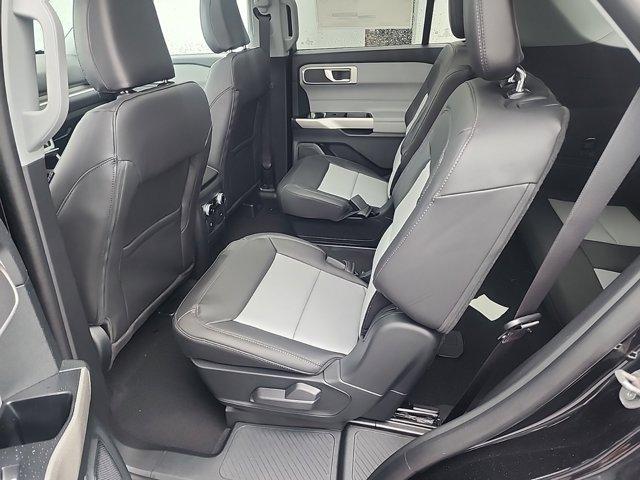 new 2024 Ford Explorer car, priced at $46,738