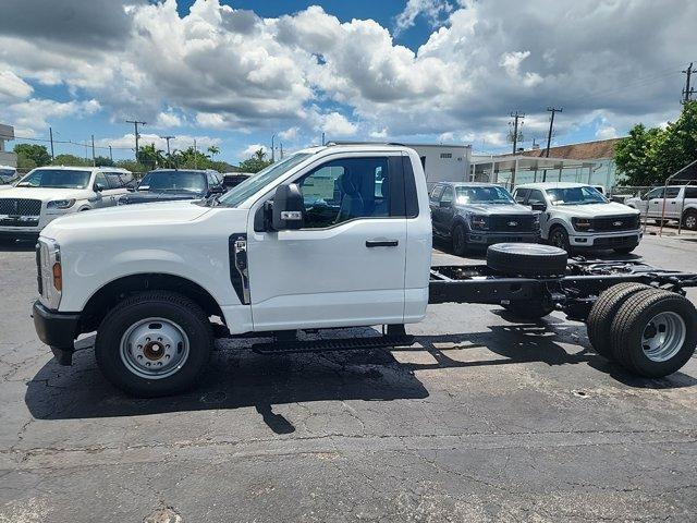 new 2024 Ford F-350 car