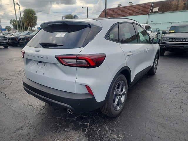 new 2025 Ford Escape car, priced at $30,584