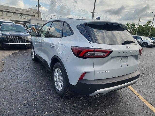 new 2025 Ford Escape car, priced at $29,638