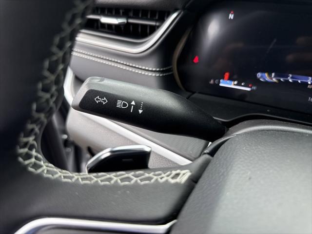 new 2025 Jeep Grand Cherokee car, priced at $42,000