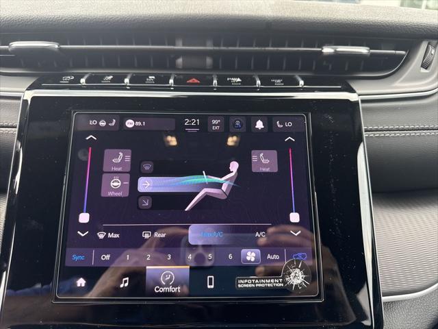 new 2025 Jeep Grand Cherokee car, priced at $42,000