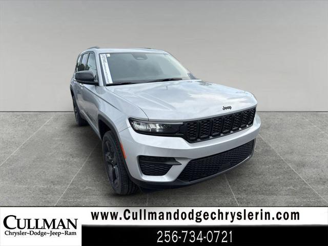 new 2025 Jeep Grand Cherokee car, priced at $39,000